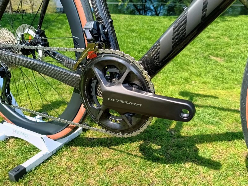 Time ADHX Gloss Carbon M + bike fit, možnost konfigurace