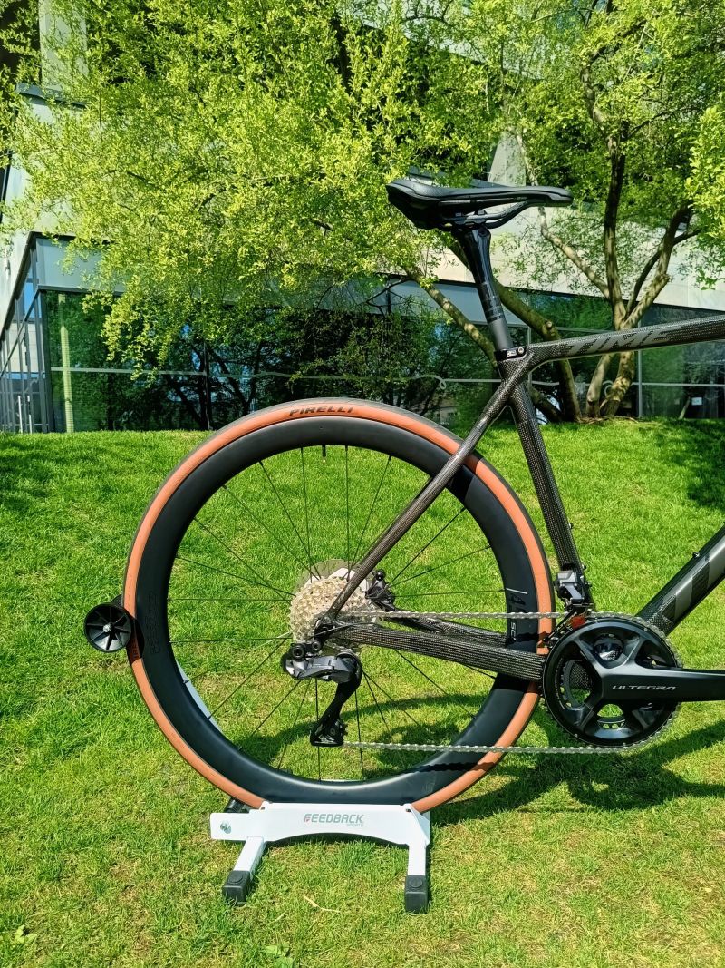 Time ADHX Gloss Carbon M + bike fit, možnost konfigurace
