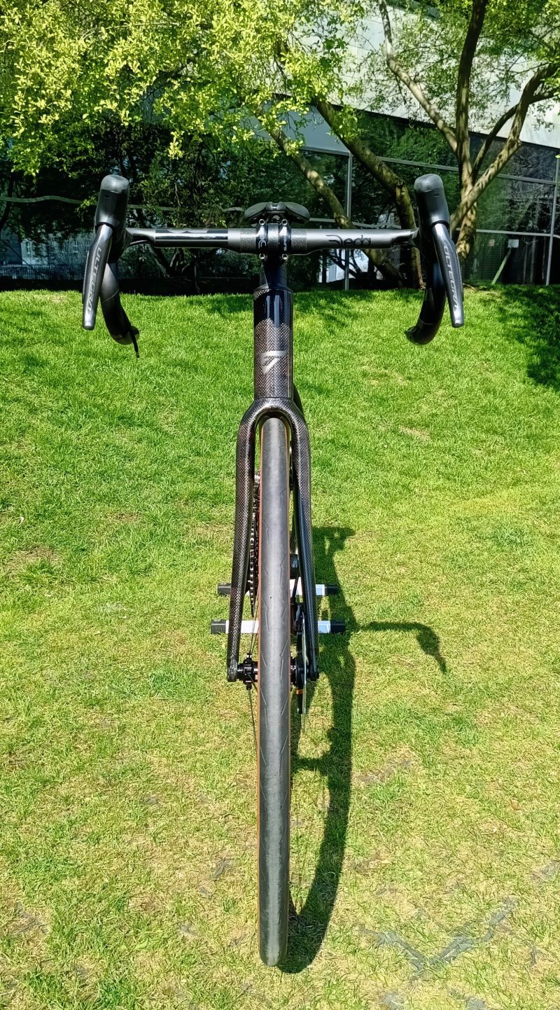 Time ADHX Gloss Carbon M + bike fit, možnost konfigurace