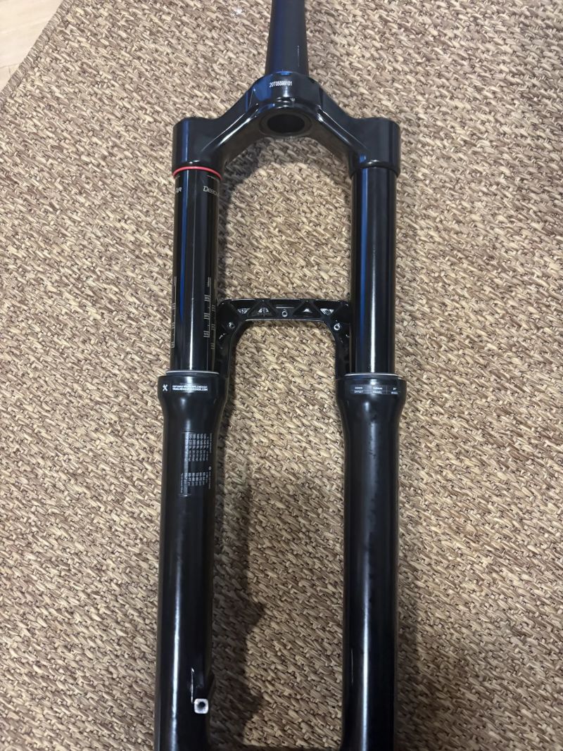 Rock Shox Zeb Base