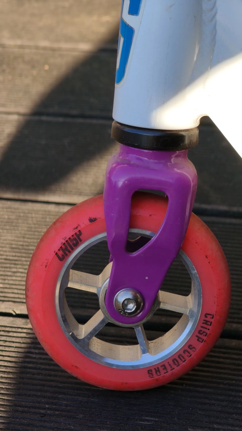 Koloběžka CRISP BLITZ