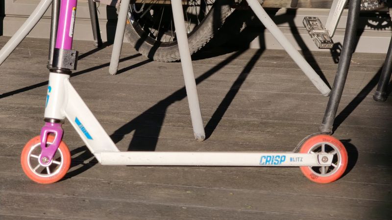 Koloběžka CRISP BLITZ