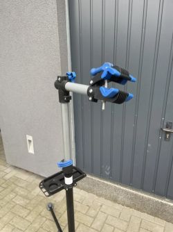 Montážní stojan na kolo