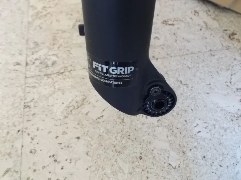 Fox 34 Performance, 140mm, GRIP, zánovní