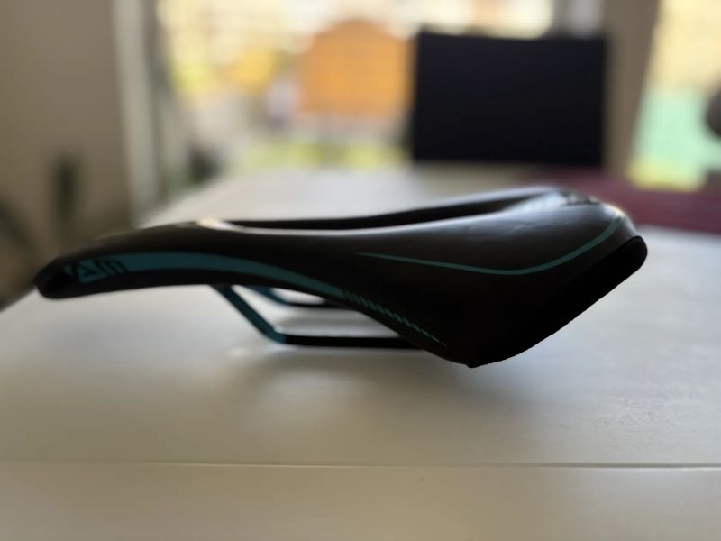 Sedlo reverse AM modre