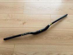 Řídítka Burgtec Ride Wide DH 35 Carbon 