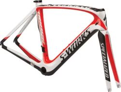 KOUPÍM rámovou sadu Specialized 