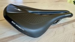 Sedlo Specialized Power Comp, 143 mm