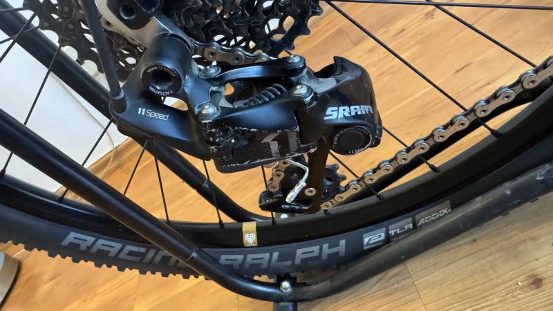 DĚTSKÁ ZÁVODNÍ RAKETA 17"