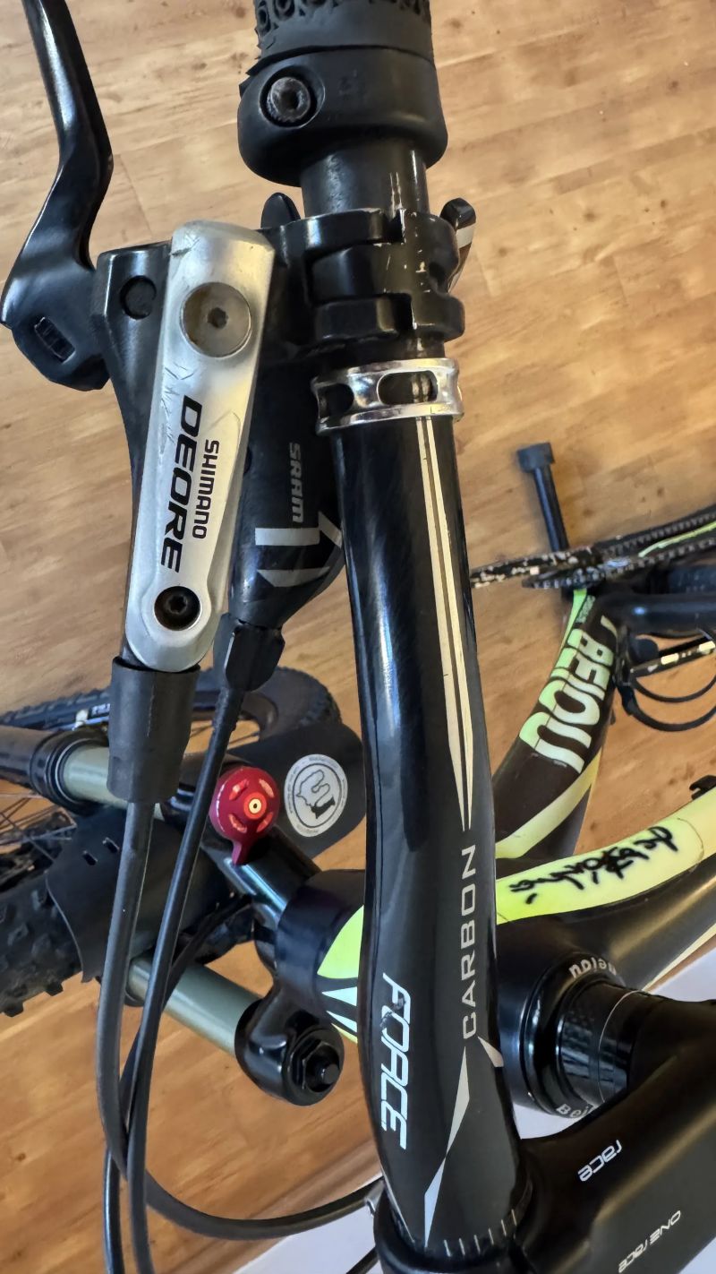 DĚTSKÁ ZÁVODNÍ RAKETA 17"