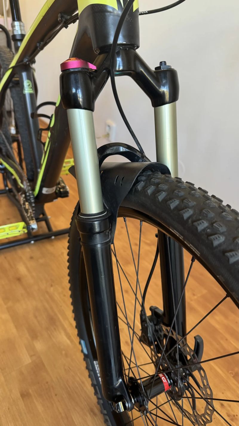 DĚTSKÁ ZÁVODNÍ RAKETA 17"