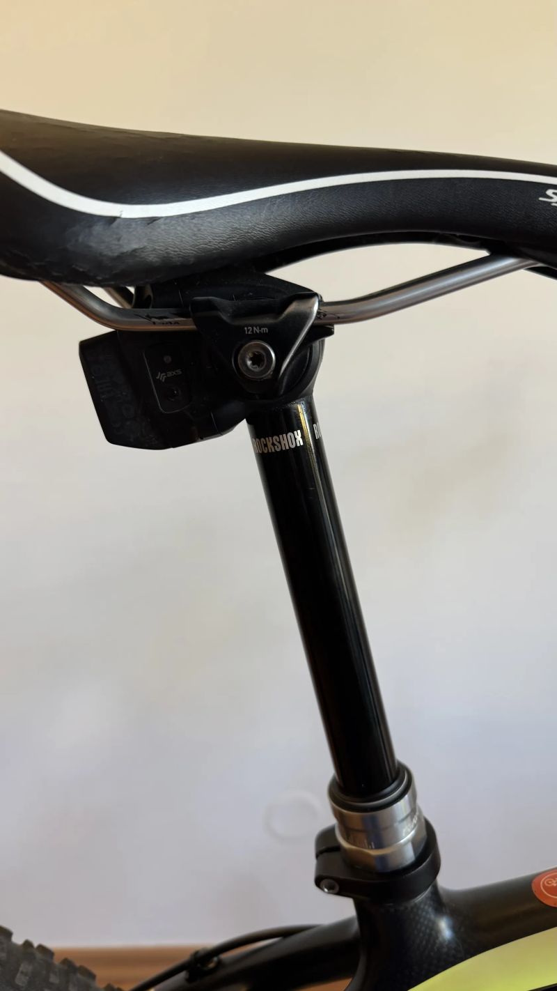 DĚTSKÁ ZÁVODNÍ RAKETA 17"