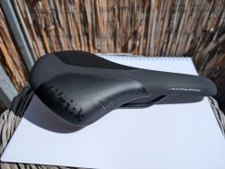 Sedlo Fizik Antares R5 140 mm 
