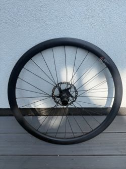 Zadní karbon kolo dt350