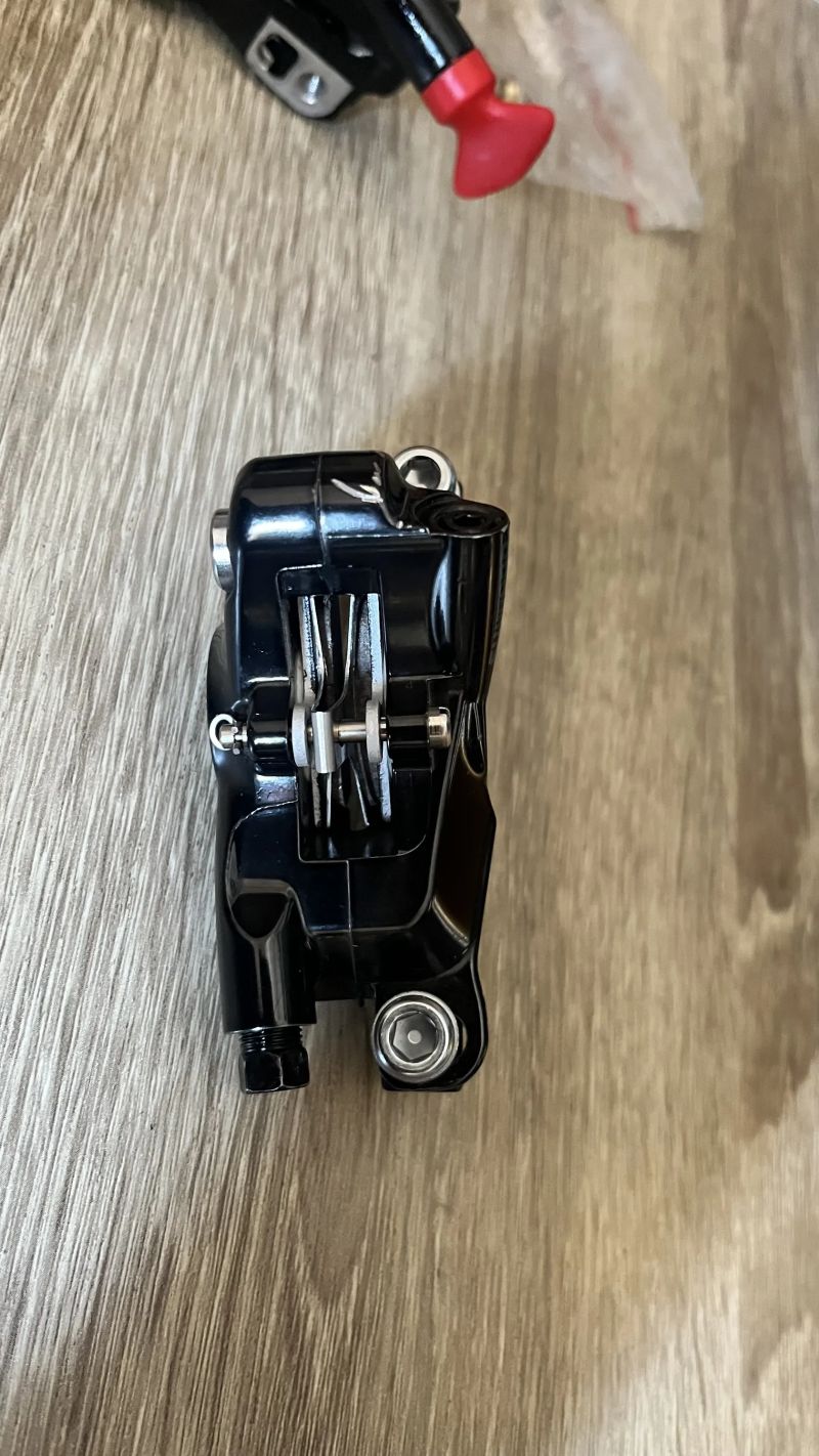 Brzdové třmeny GRX400 + silniční třmen BR-RS785 