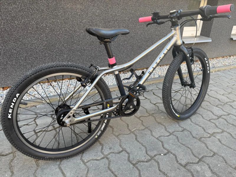 Rascal 20 dětské kolo - zkrácený posed pro lepší obratnost