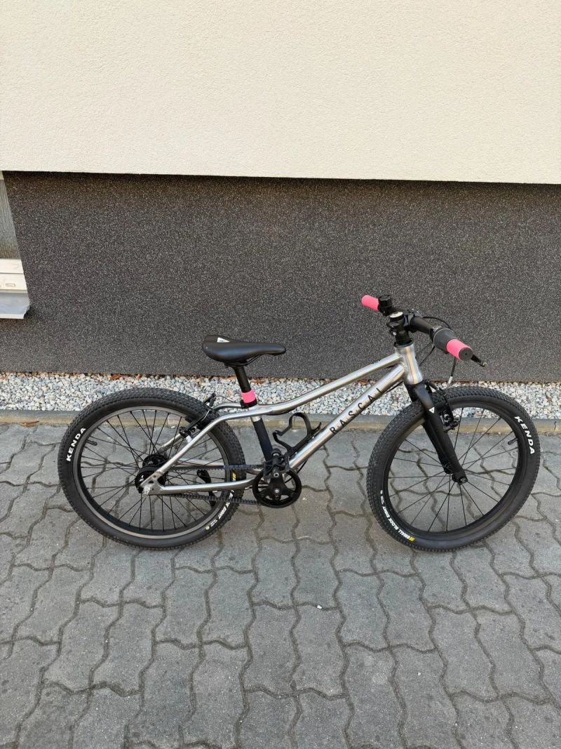 Rascal 20 dětské kolo - zkrácený posed pro lepší obratnost