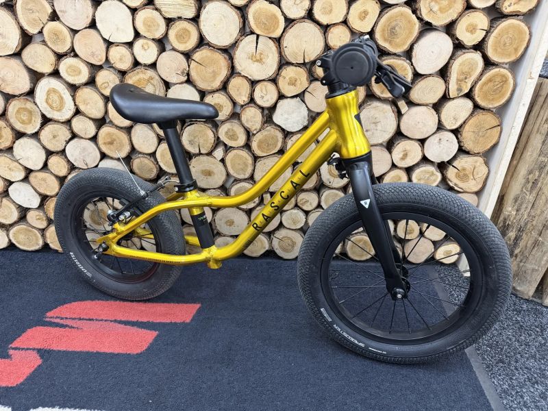 Lehce jetá kola Rascal