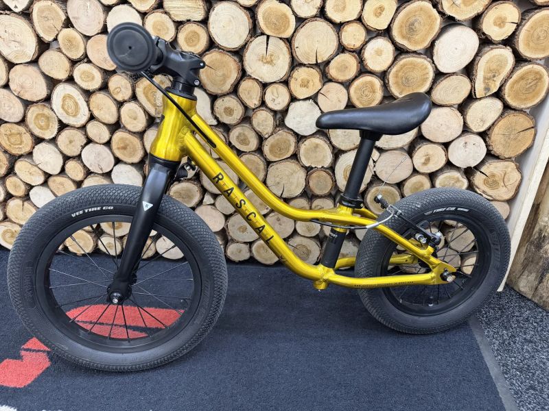 Lehce jetá kola Rascal