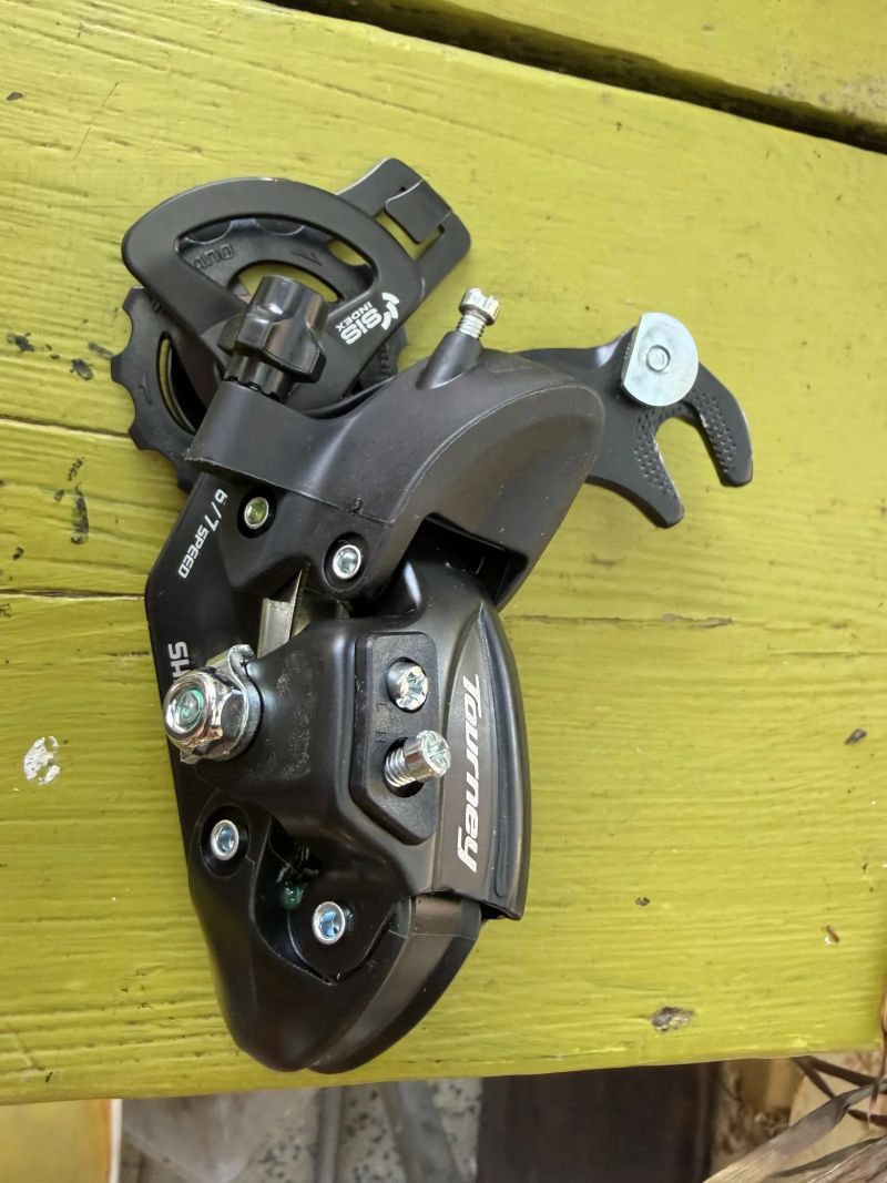 Prehazovacka SHIMANO TOURNEY RD-TY300B ( S HÁKEM)