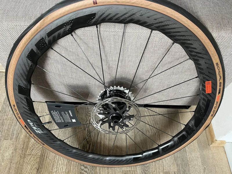 Zipp 353 NSW (NOVÉ)