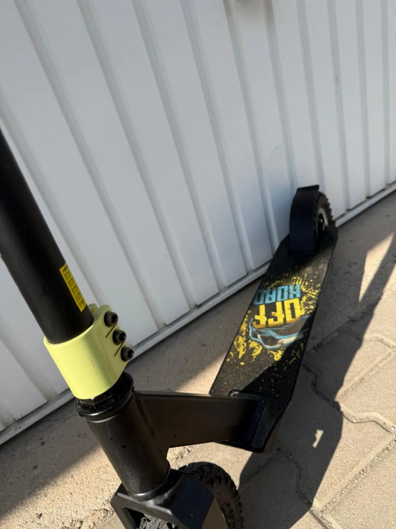 Koloběžka Arcore Ruckus 