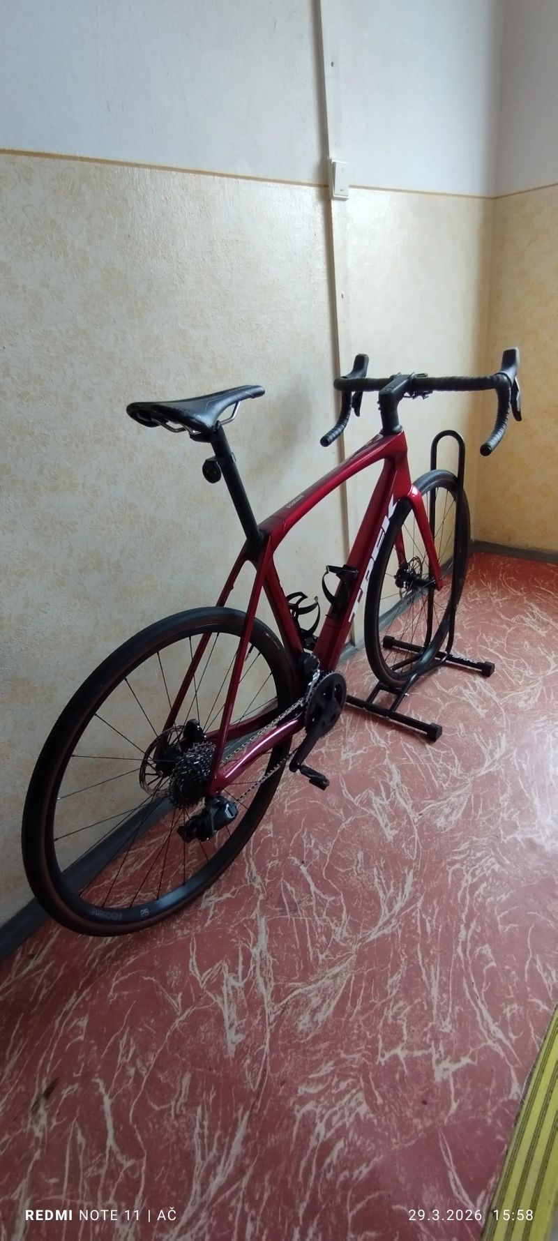 Trek Domane SL 6 AXS Gen 4 velikost 56