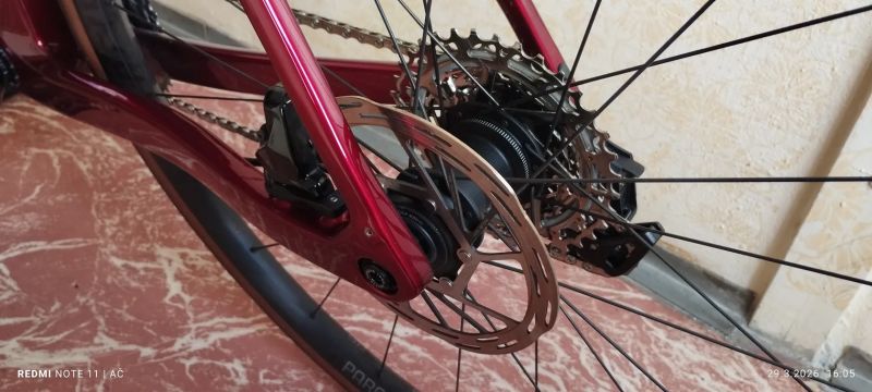 Trek Domane SL 6 AXS Gen 4 velikost 56