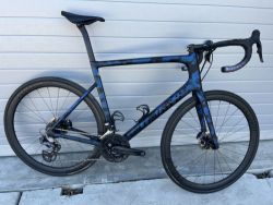 Specialized TARMAC SL6 DISK EXPERT DI2