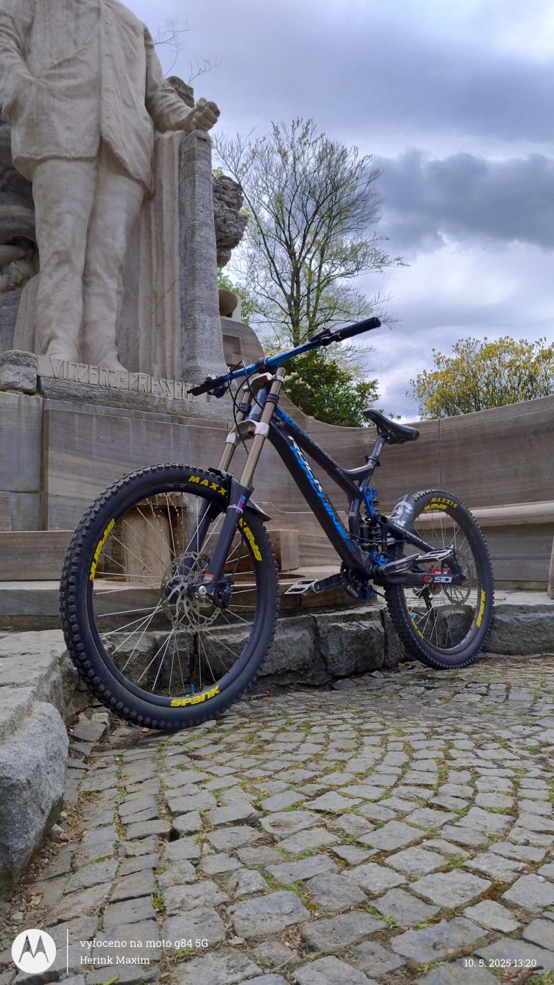 Rock Machine Whizz 90