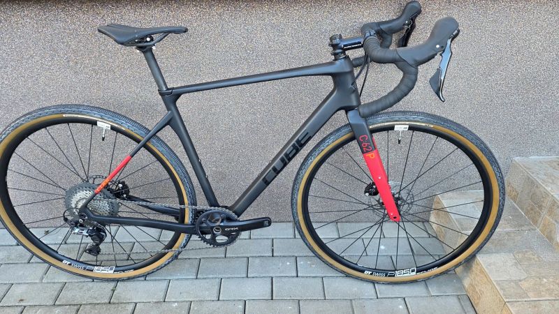 Nový Cube Nuroad C:62 "M" 8,68 kg