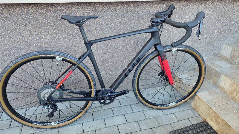 Nový Cube Nuroad C:62 "M" 8,68 kg