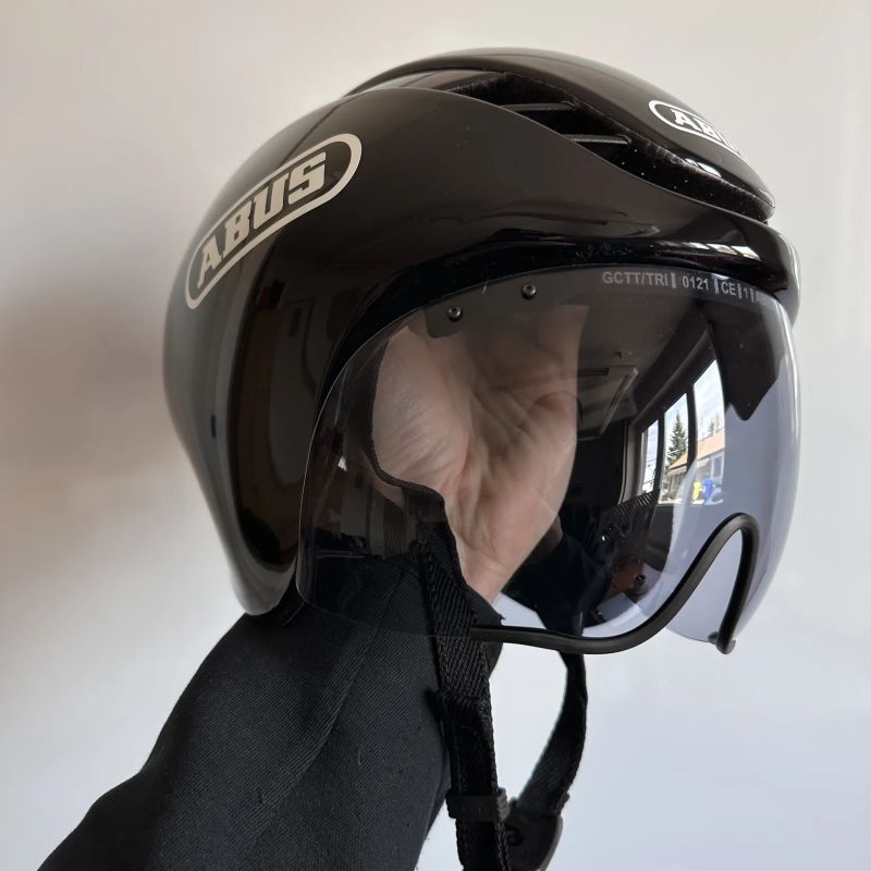 Abus Gamechanger TRI Shina Black velikost Medium