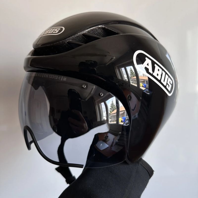 Abus Gamechanger TRI Shina Black velikost Medium