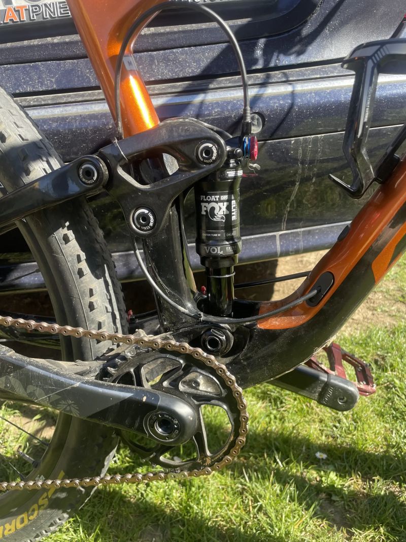 Giant Anthem Advanced Pro 29 3 (2024) – KARBON / SRAM AXS /