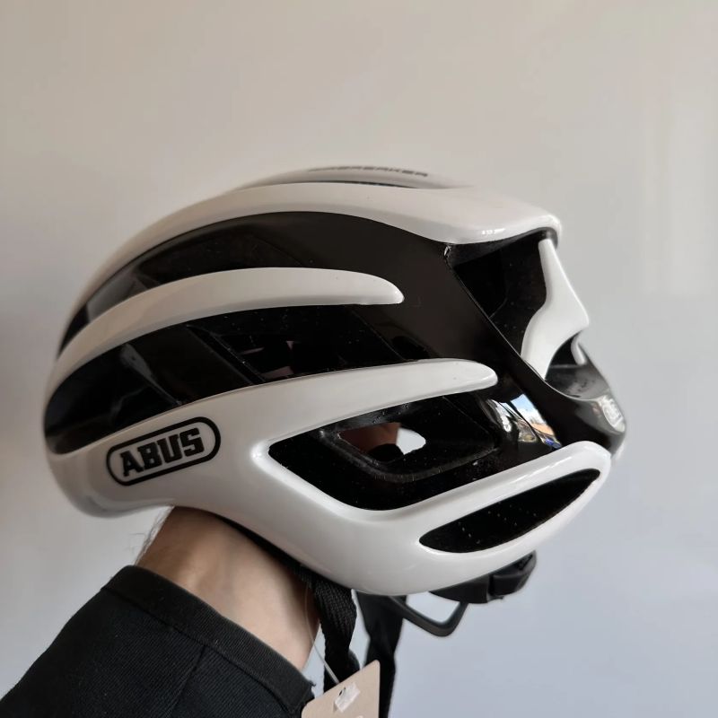 Abus AirBreaker Polar White vel.M