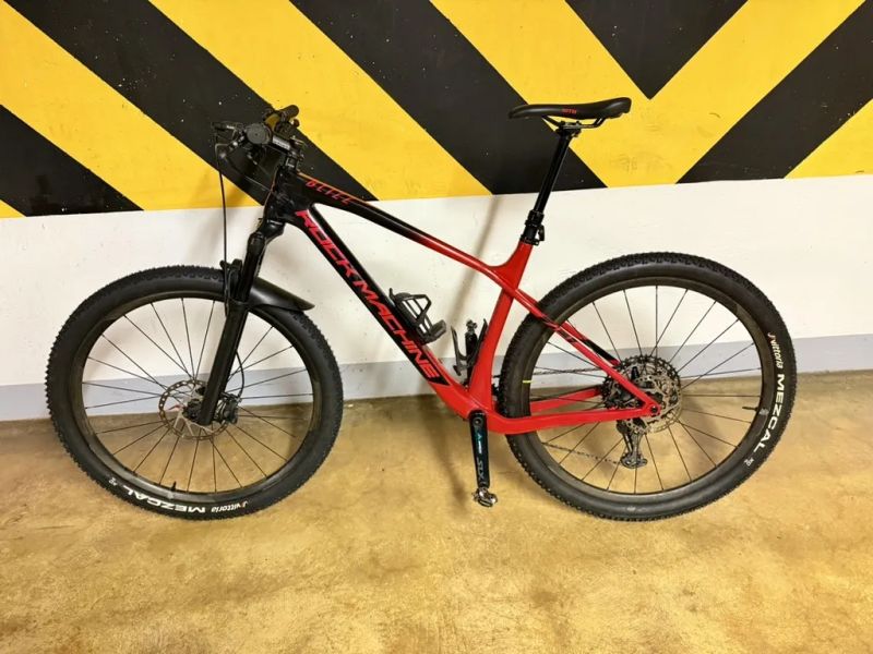 Rock Machine Blizz CRB 70-29 | karbonová kola MAVIC