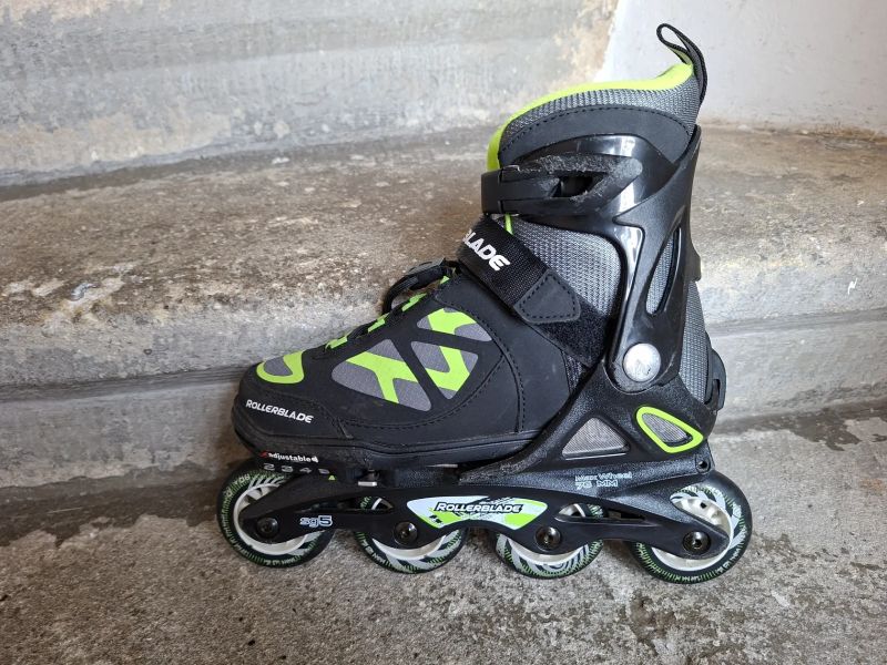 Dětské nastvitelné inline brusle - Rollerblade spittfire TS vel. 33-36,5 (21-23 cm)