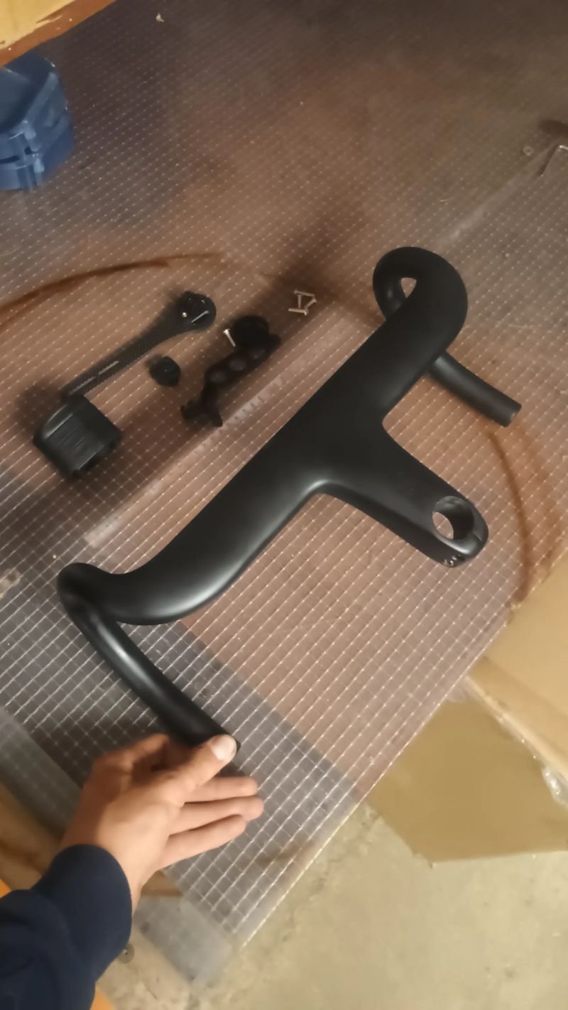 Karbonový kokpit kocevlo 380/110