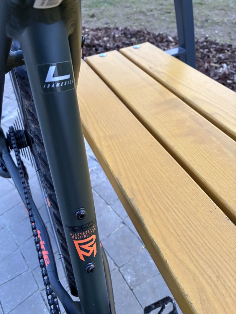 Rock Machine Gravelride 200