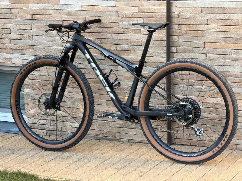 TREK SUPERCALIBER, full carbon, vel.M