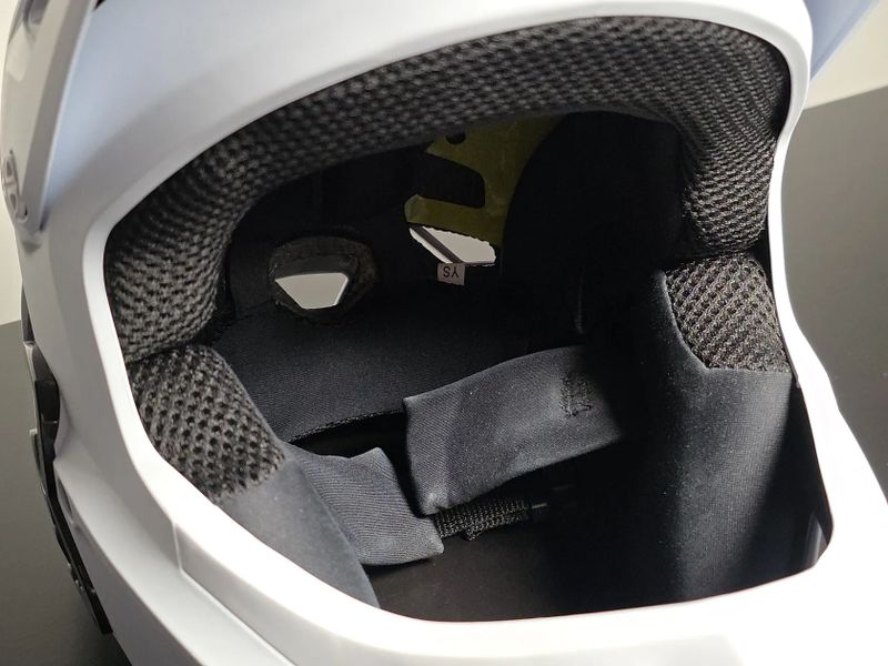 Dětská Fox Youth Rampage vel YS sjezdová bike helma