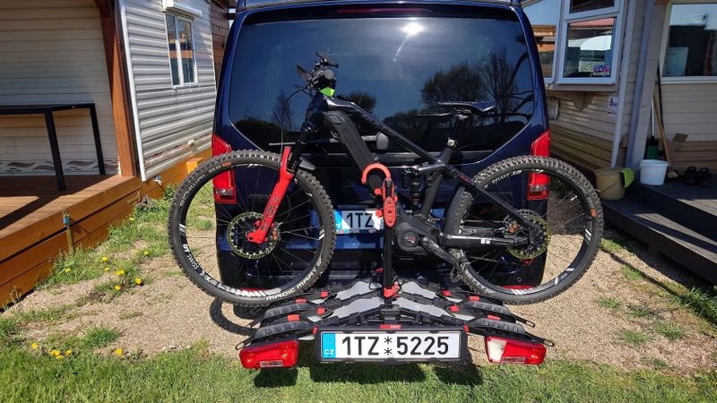 Skládací nosič kol na 3 elektrokola 