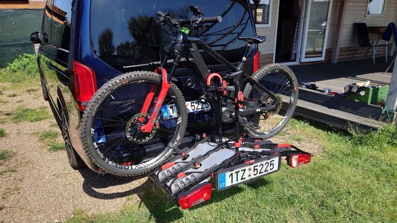 Skládací nosič kol na 3 elektrokola 