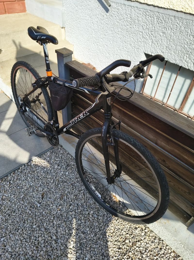 Trek 7500 E