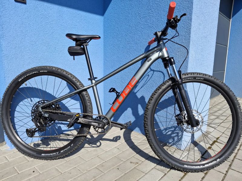 Cube Analog flashgrey n red