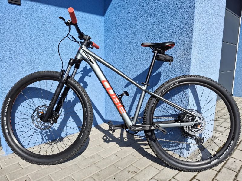 Cube Analog flashgrey n red