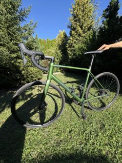 Merida Scultura Endurance 300 (vel. L) – TOP stav, čerstvý servis + hromada výbavy