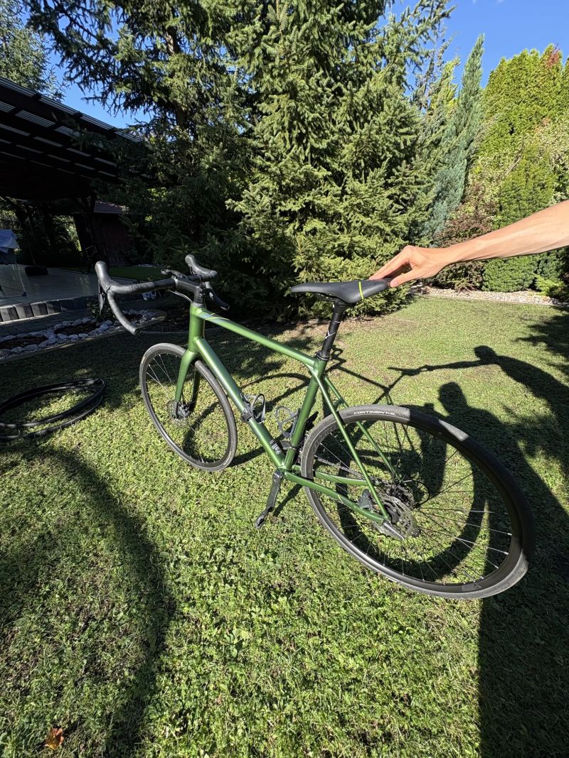 Merida Scultura Endurance 300 (vel. L) – TOP stav, čerstvý servis + hromada výbavy