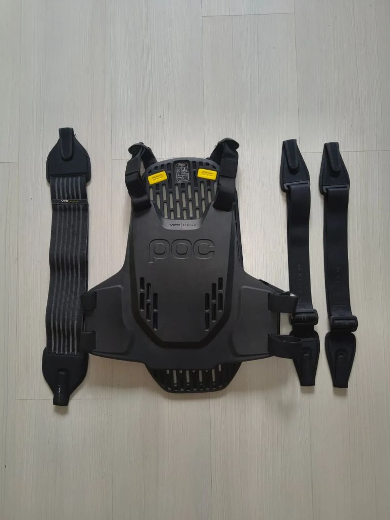 Chránič páteře a hrudi POC